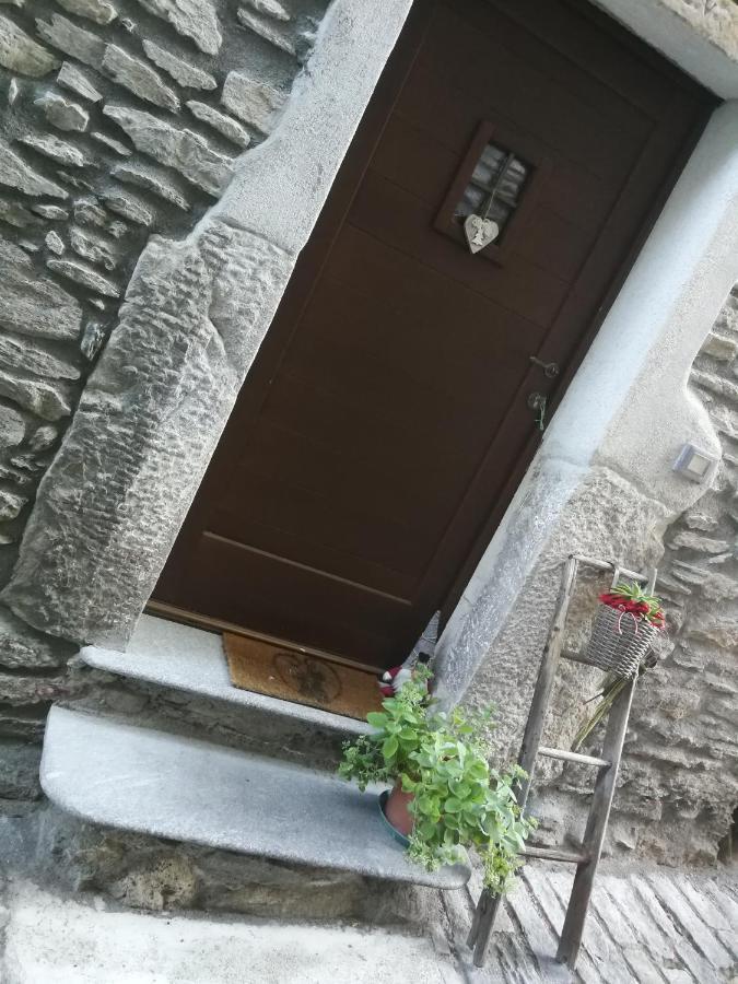 La Petite Maison Aosta Luaran gambar